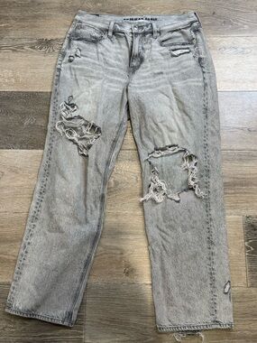 American Eagle Outfitters 80’s Straight Light Gray Ripped Boyfriend Jeans CB1025